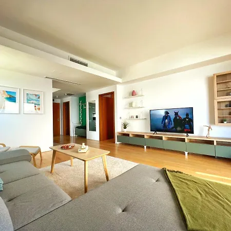 Luxury Beachfront - Quite Area, 100 Sqm Constança