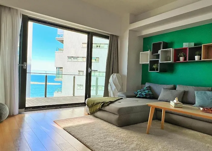 Lägenhet Luxury Beachfront - Quite Area, 100 Sqm Constanţa