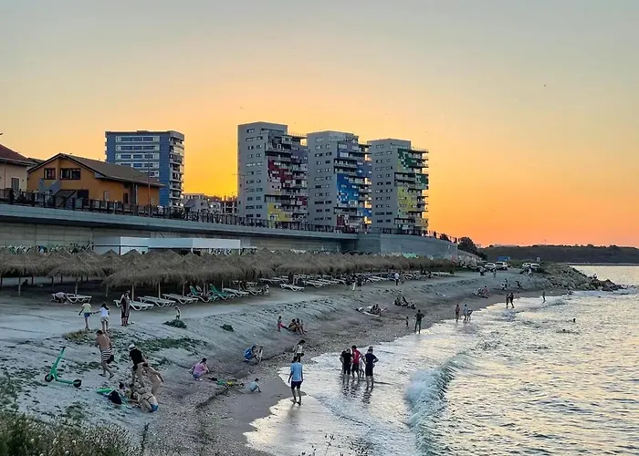 Lägenhet Luxury Beachfront - Quite Area, 100 Sqm Constanţa