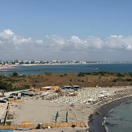 Daire Luxury Beachfront - Quite Area, 100 Sqm *